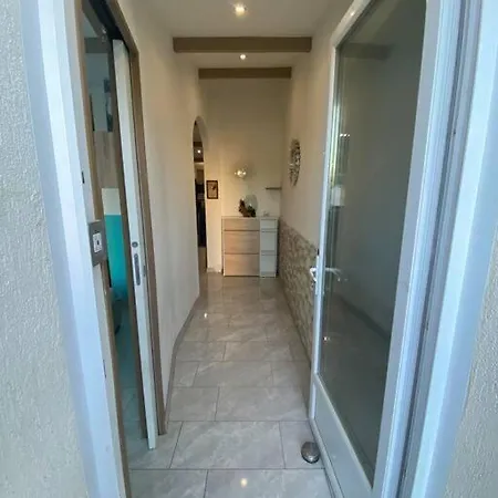 Maison Au Pied De Chateauvallon * טולון