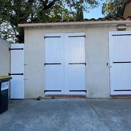 Maison Au Pied De Chateauvallon